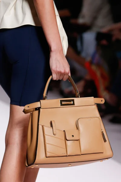 Look 74